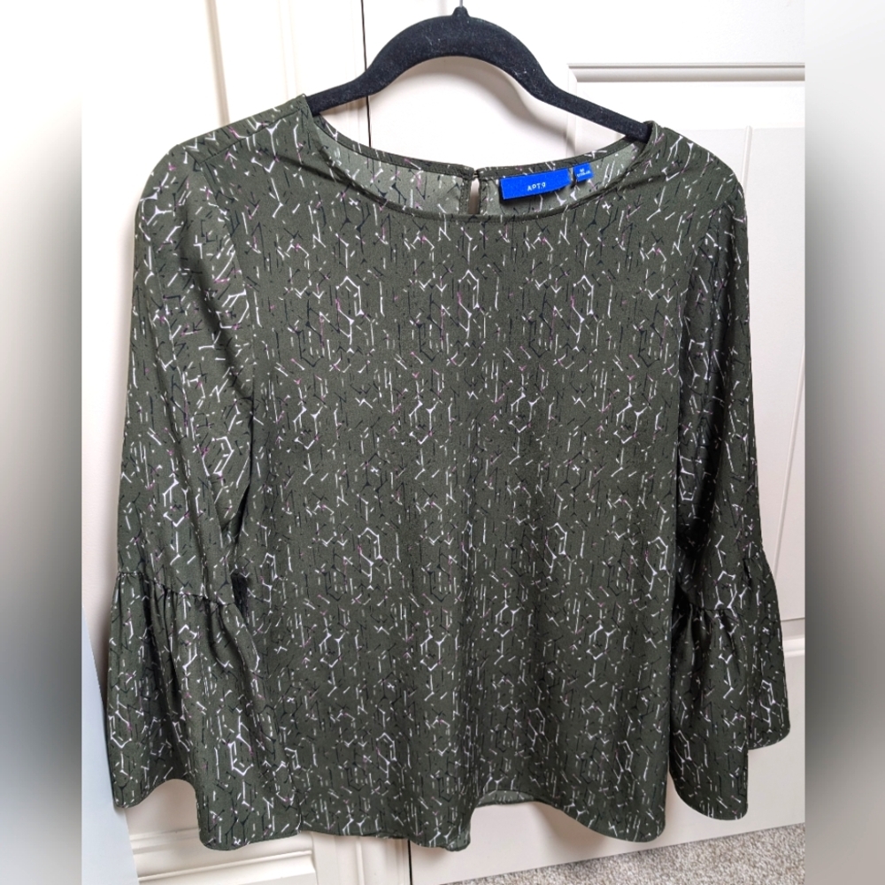 Women's Geometric Blouse with Trumpet Sleeves